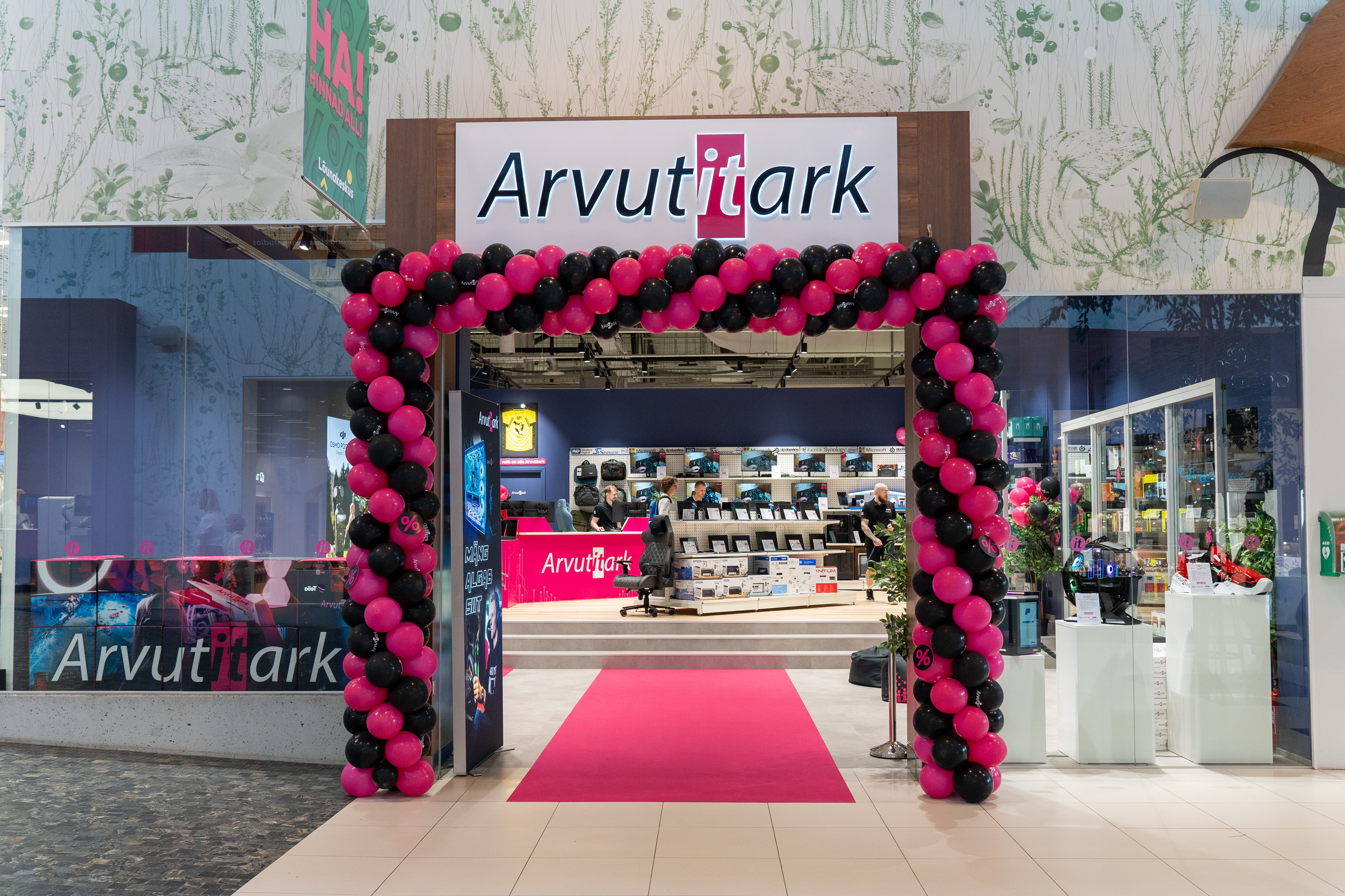 Arvutitark avas kaupluse uues asukohas
